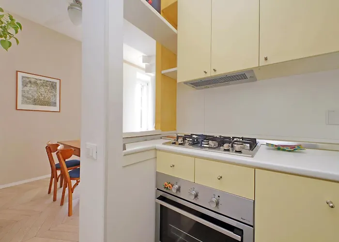 Ych-casa Sul Porto Antico Apartment *