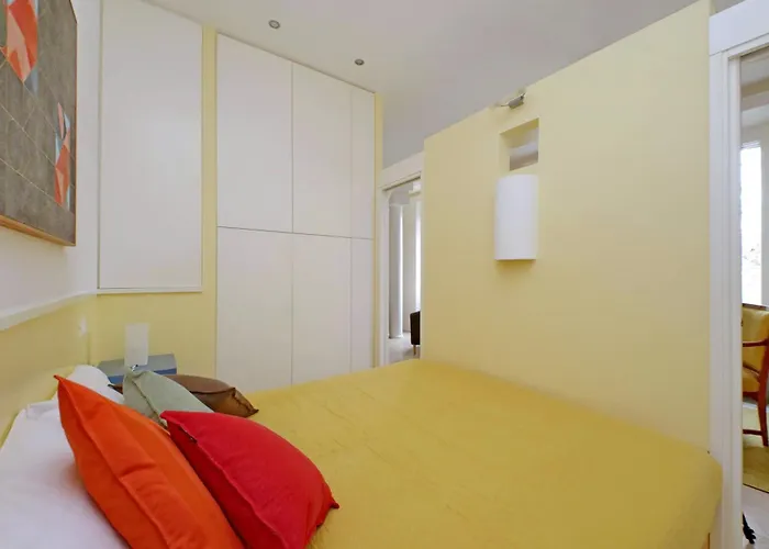 Apartment Ych-casa Sul Porto Antico Rom
