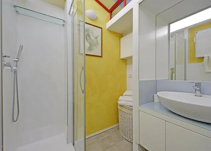 Ych-casa Sul Porto Antico Apartment